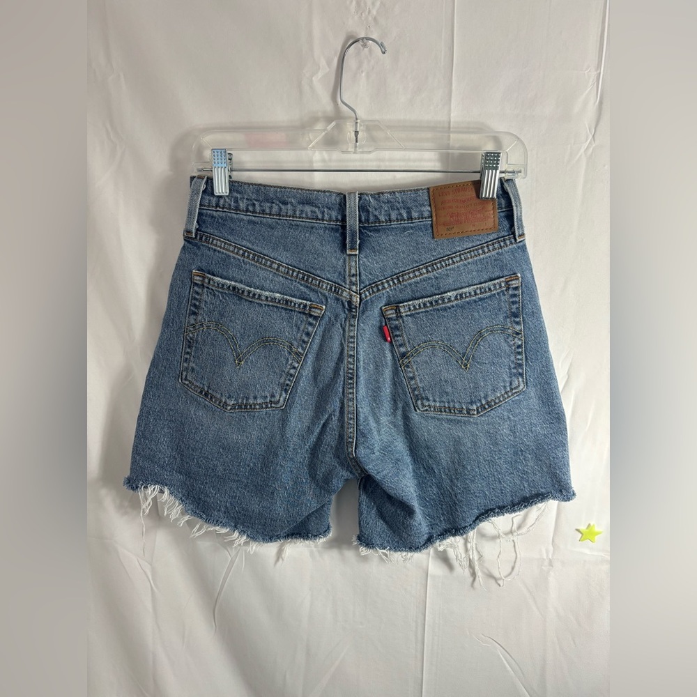 Levi 501 Distressed Mid Rise Mid Length Retro Denim Shorts Women’s Size 27 - Picture 3 of 12